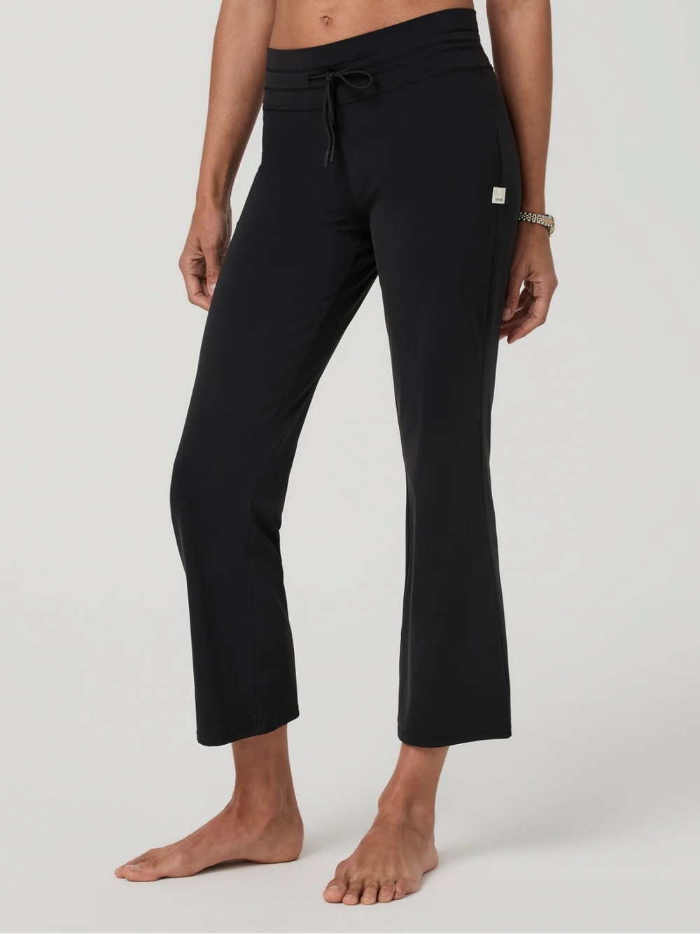 Vuori Daily Form Ankle Pant in Black